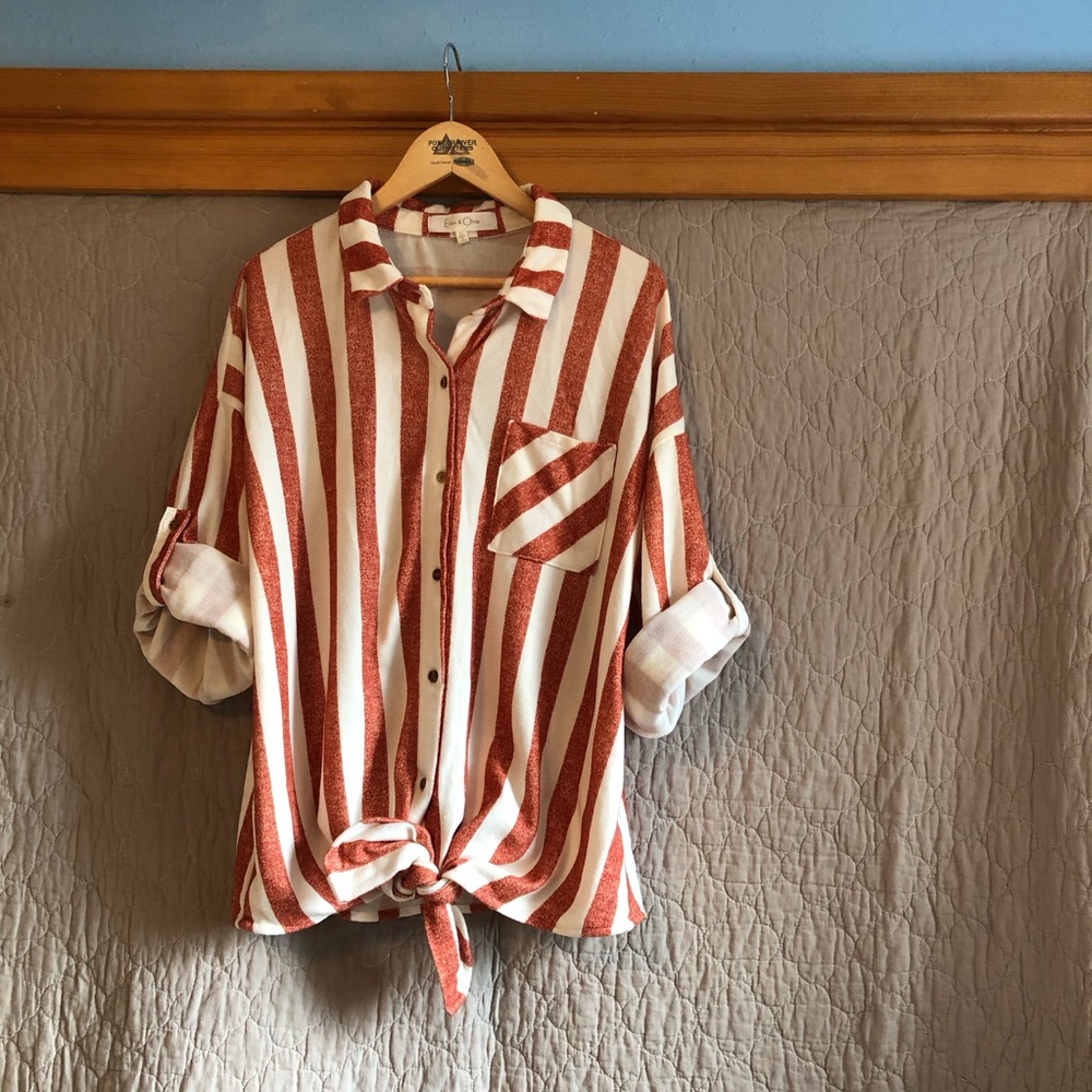 Eden & Olivia Stripe Button Front Tie Size Large